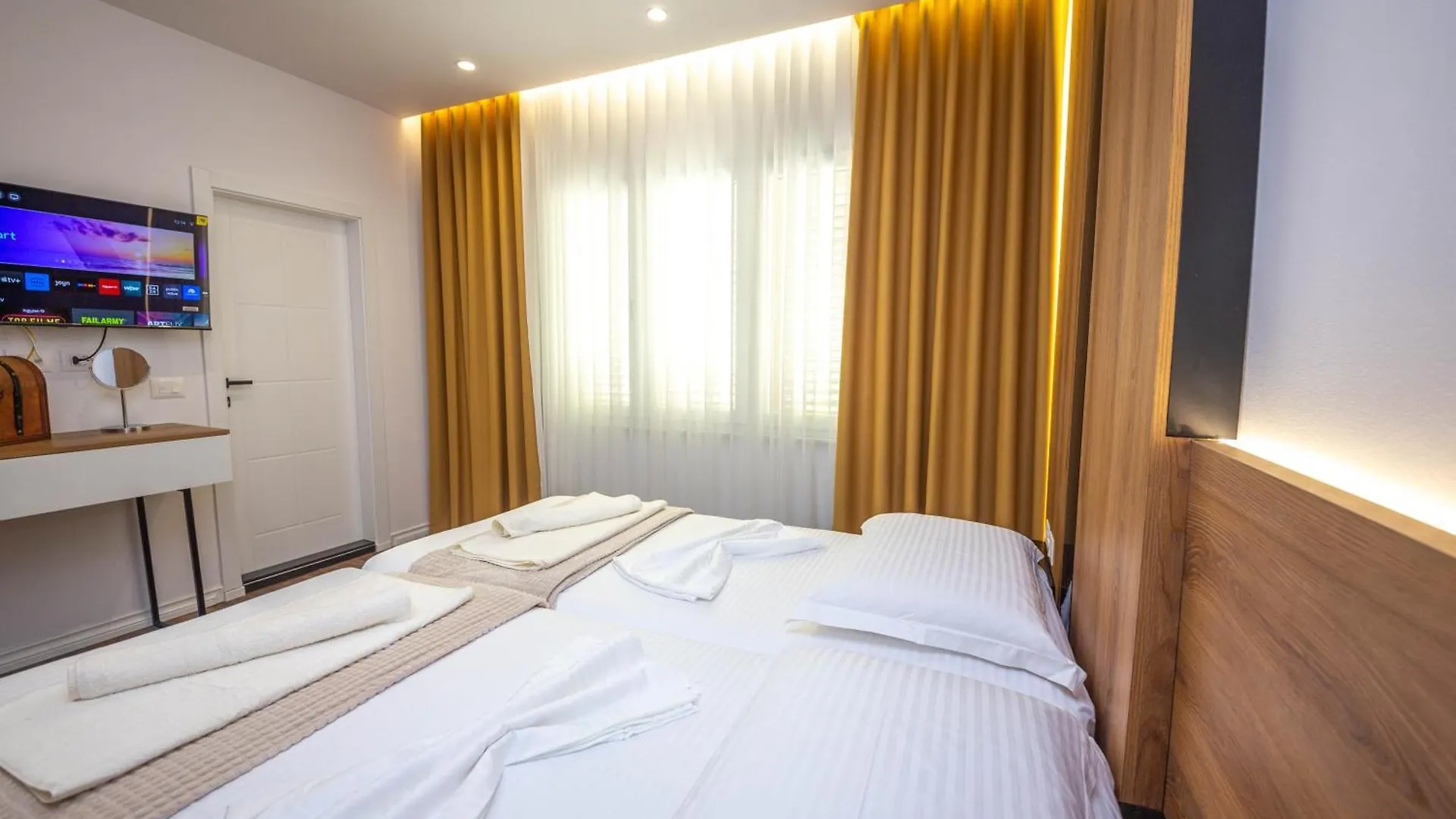 Downtown Boutique Studios Tirana 0*,