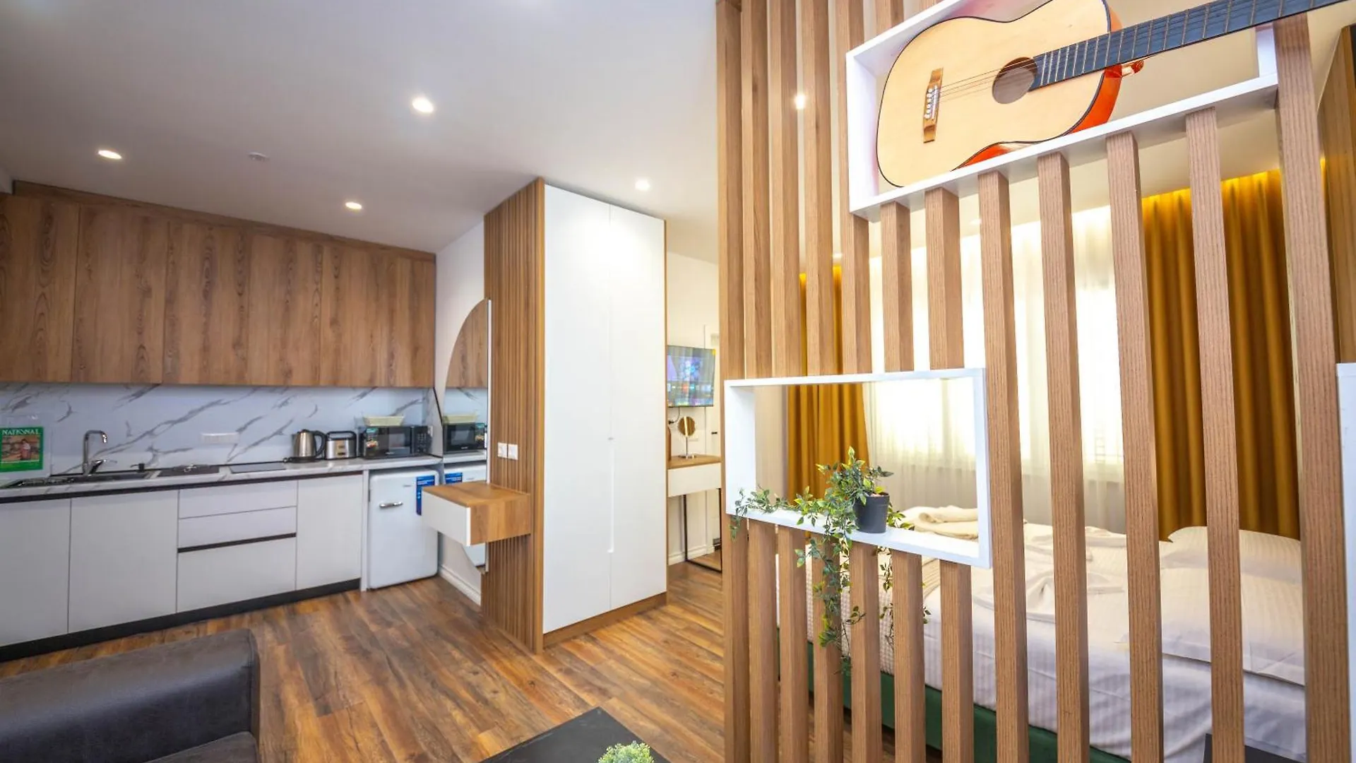 Apartment Downtown Boutique Studios Tirana