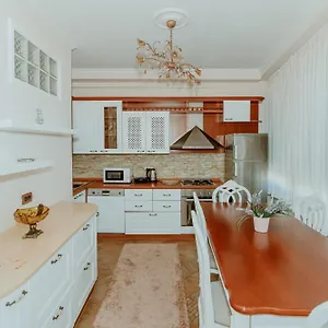 Panoramic Center Apartment